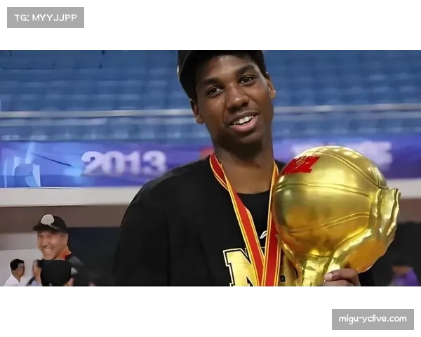 上海怀特塞德伤缺影响内线 季后赛复出状态成关键变数